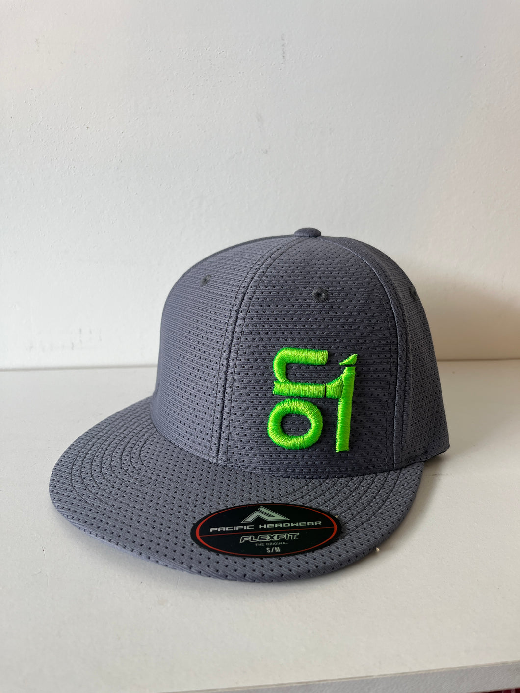 ES818 All Charcoal w/ Neon Green ON1 Logo